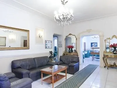 Repubblica Hotel Rome 3*,